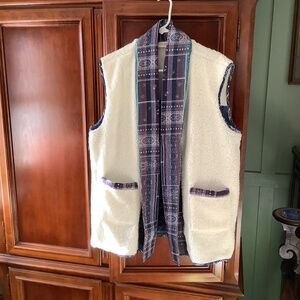 Lucky Brand fleece and fabric open front vest size L